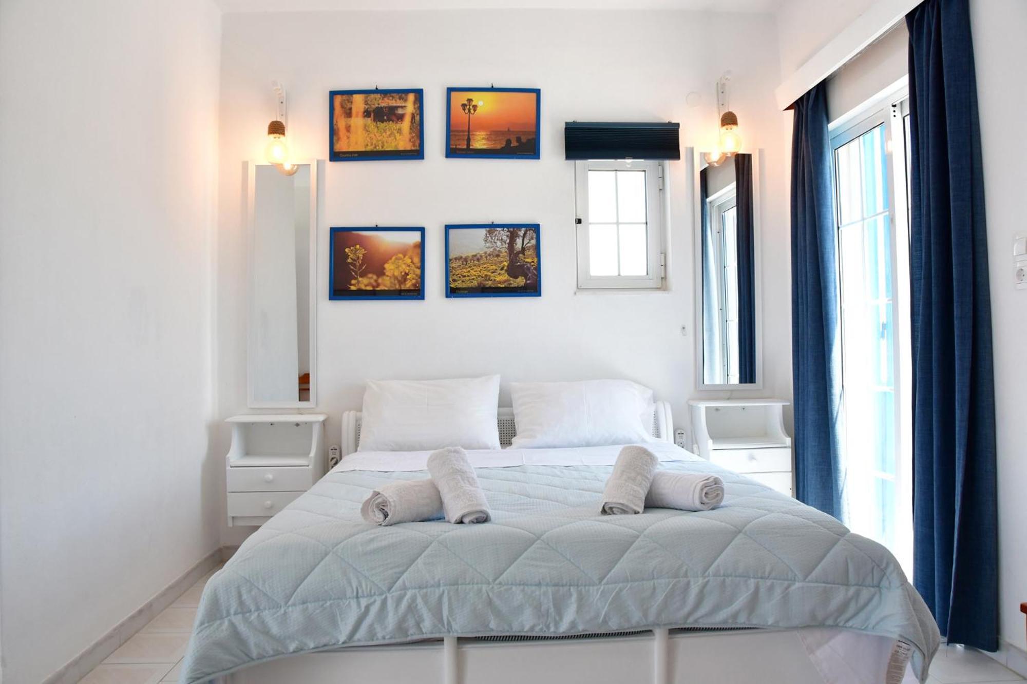 Blue Dolphin Studios And Apartment Vagia  Exterior foto
